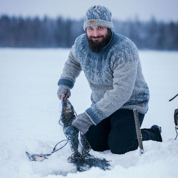 Käsin neulottu Puula-villapaita aikuiselle suomalaisen lampaan villalangasta - Image 3
