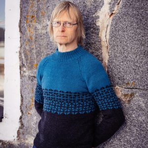 Ristiaallokko-neulepusero merinovillasta